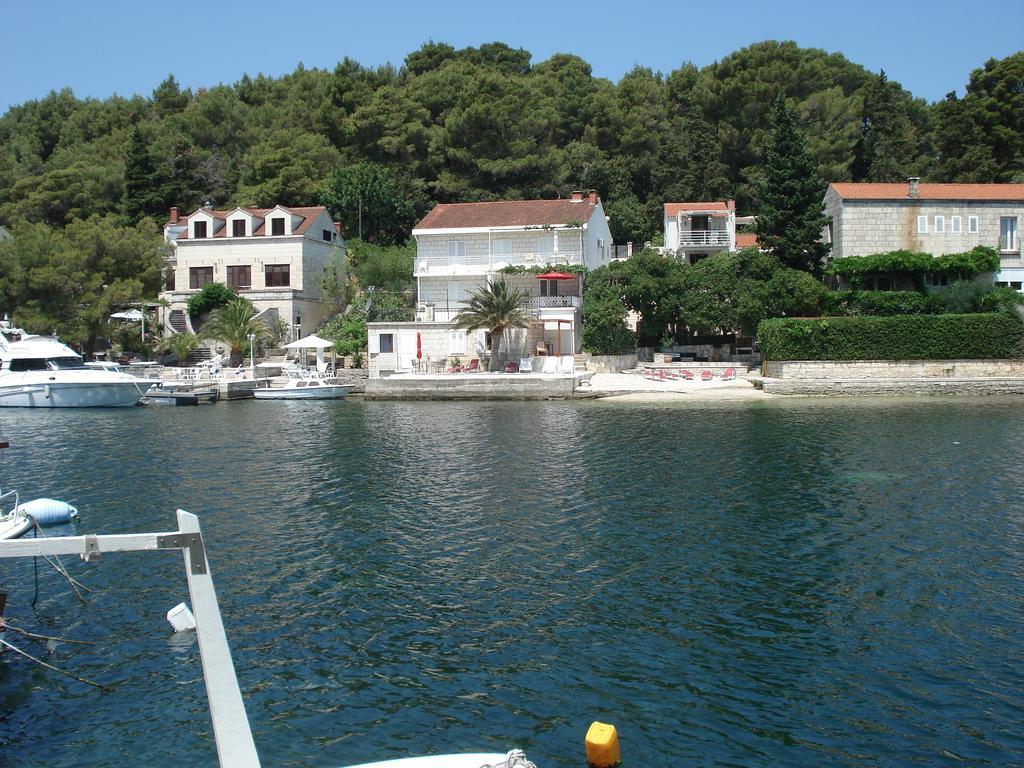 Apartments Luka กอร์จูลา ภายนอก รูปภาพ